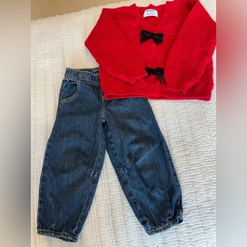 Old Navy Toddler Girl Cardigan Sweater (4T) and Barrel Leg Pull on Jeans (3T)